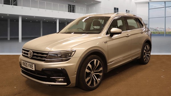 VOLKSWAGEN Tiguan